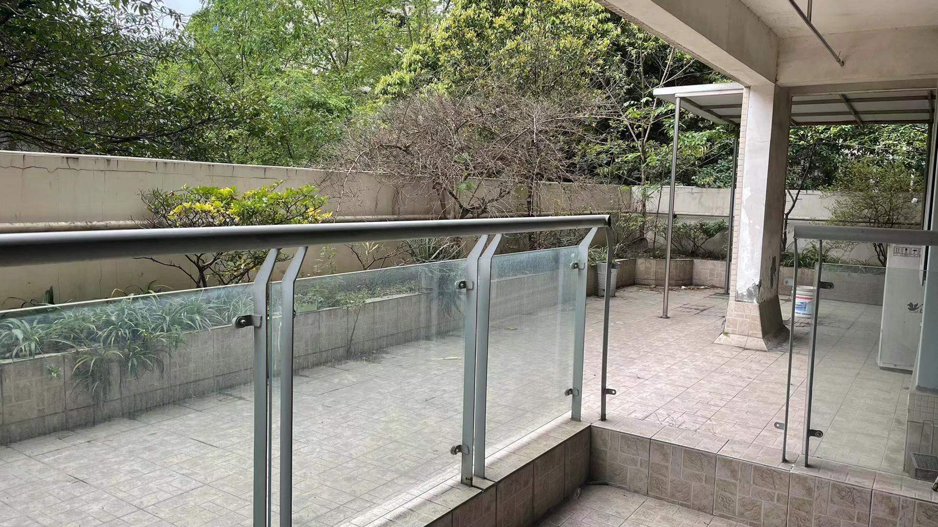 橙花风景  2室1厅1卫    3000.0元/月室内图