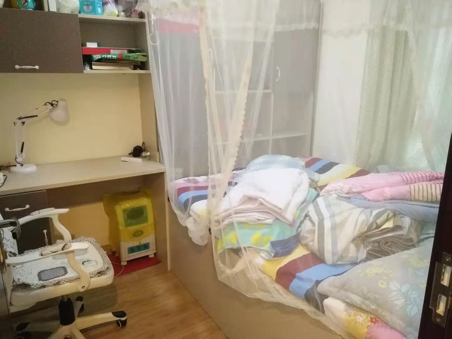 碧桂园 3室2厅1卫 75.0万 碧桂园 3室2厅1卫 75.0万卧室