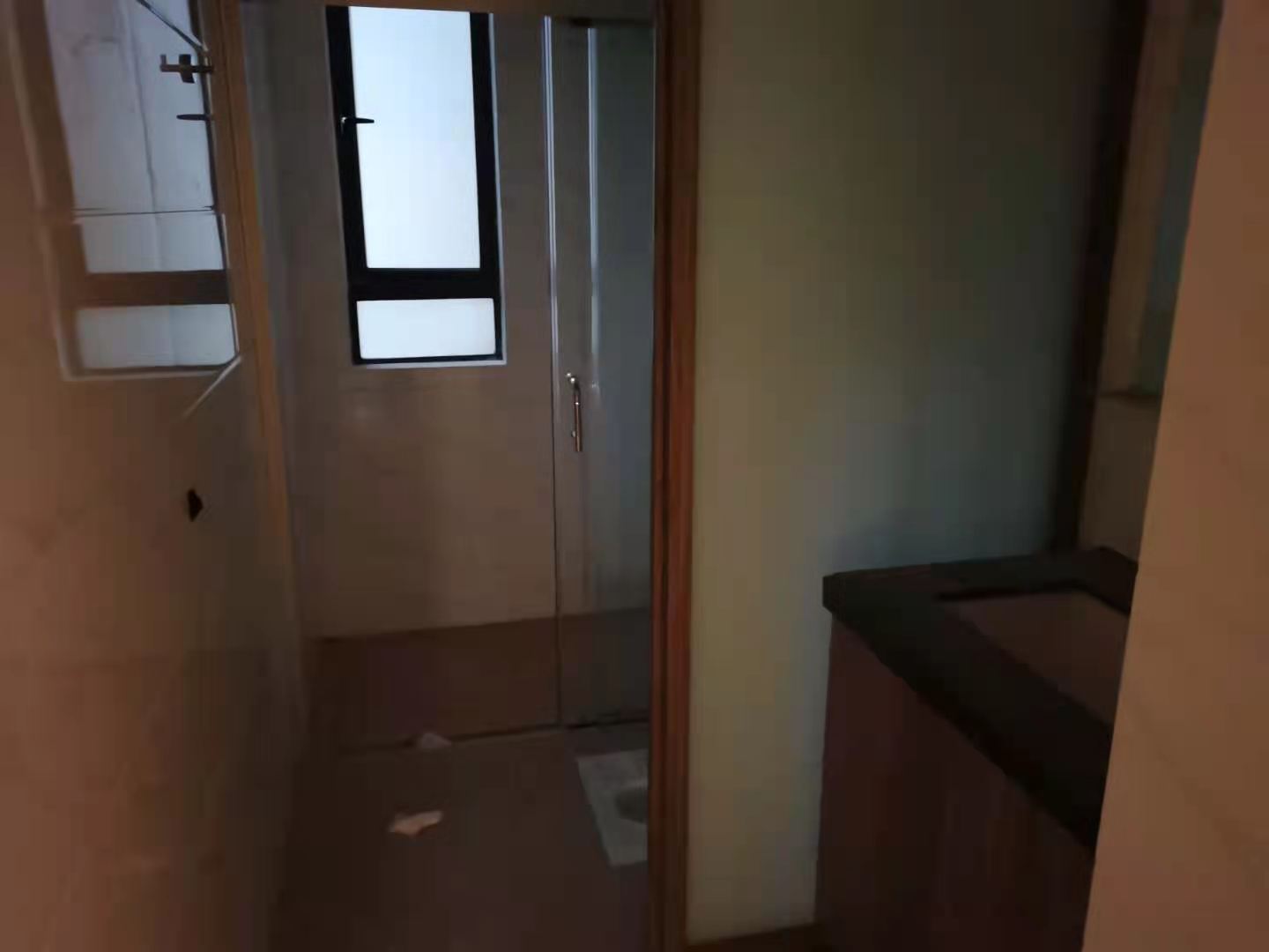 碧桂园梓山府 3室2厅2卫 2300.0元/月 碧桂园梓山府 3室2厅2卫 2300.0元/月室内图