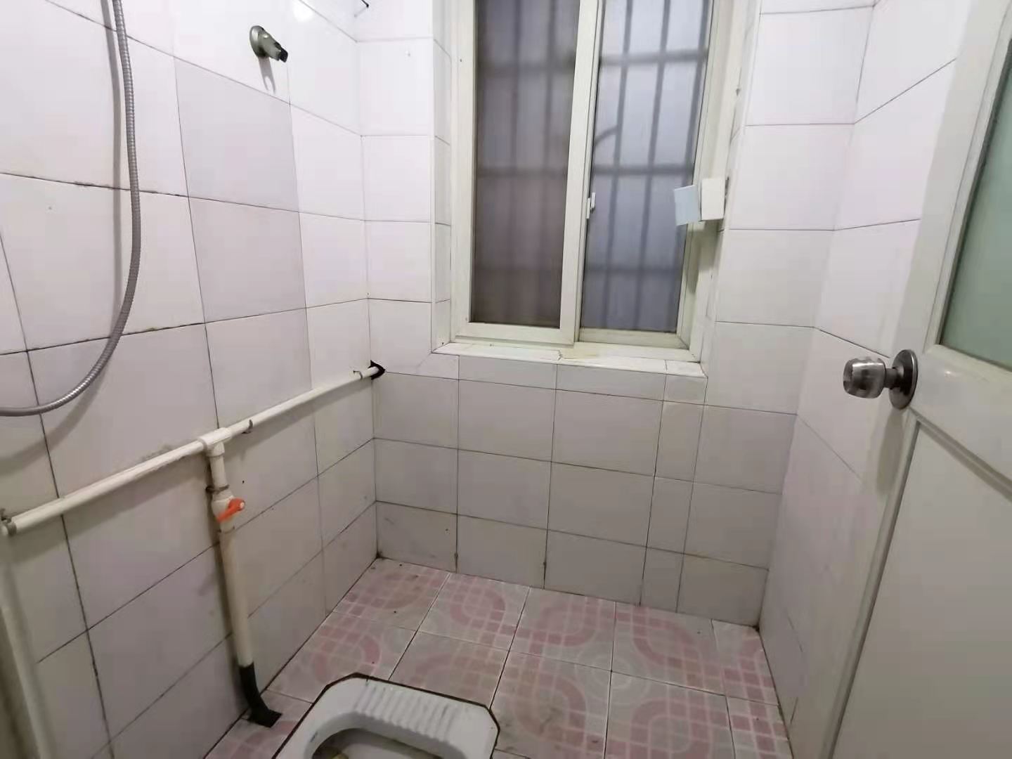 万利建材市场(万利大市场) 3室2厅1卫 700.0元/月 万利建材市场(万利大市场) 3室2厅1卫 700.0元/月室内图