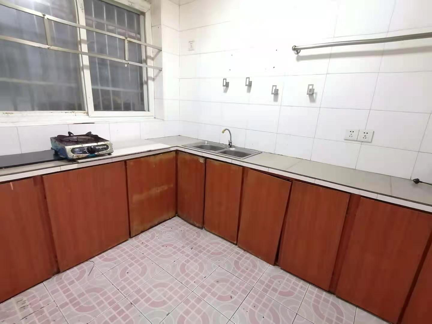 万利建材市场(万利大市场) 3室2厅1卫 700.0元/月 万利建材市场(万利大市场) 3室2厅1卫 700.0元/月室内图