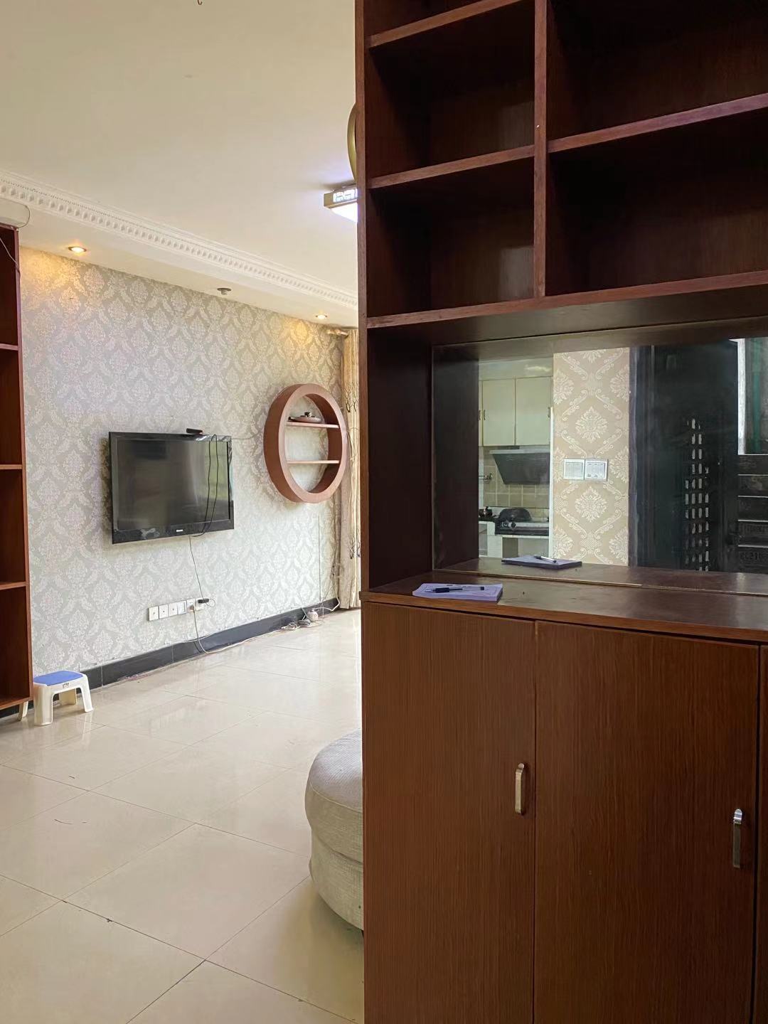 芦淞路散盘  3室2厅1卫    1800.0元/月 芦淞路散盘  3室2厅1卫    1800.0元/月室内图1