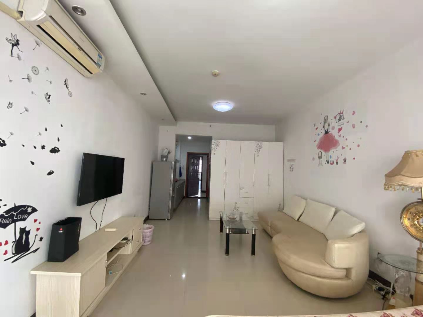 万鸿鑫城 1室1厅1卫 1200.00元/月 万鸿鑫城 1室1厅1卫 1200.00元/月室内图