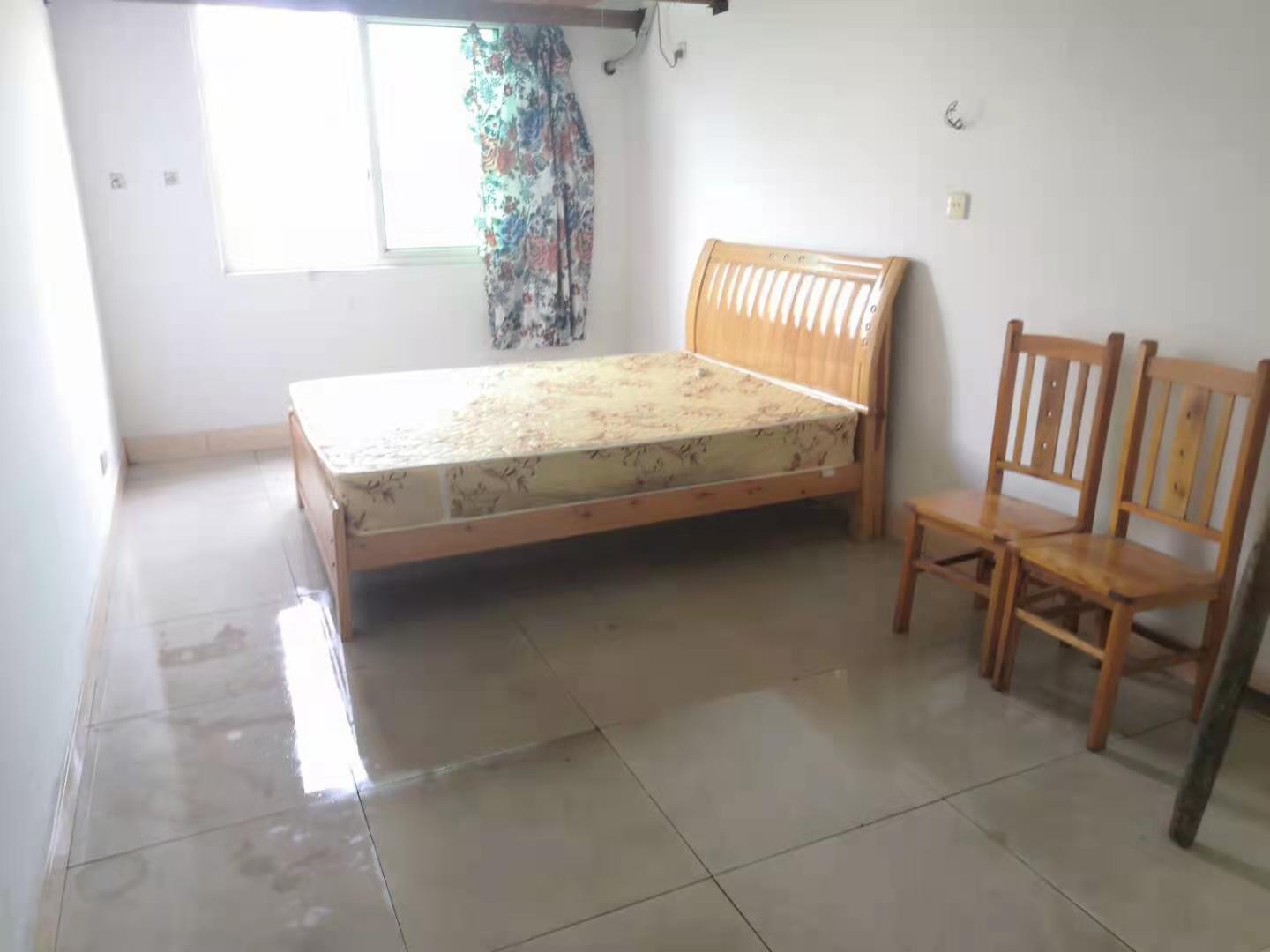 晨光小区 3室2厅1卫 1500.0元/月 晨光小区 3室2厅1卫 1500.0元/月室内图