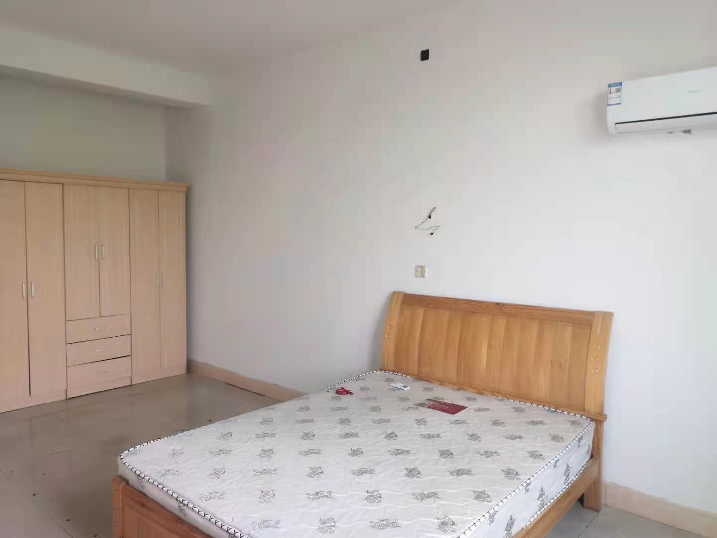 晨光小区 3室2厅1卫 1500.0元/月 晨光小区 3室2厅1卫 1500.0元/月室内图