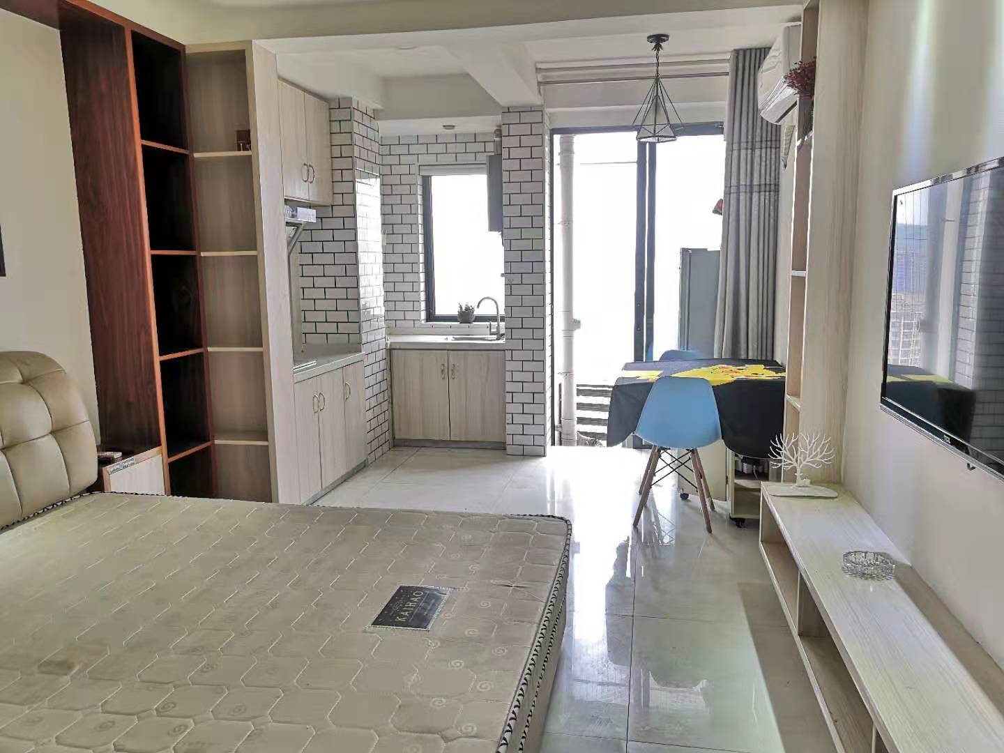 中建御山和苑 1室1厅1卫 32.8万 中建御山和苑 1室1厅1卫 32.8万客厅