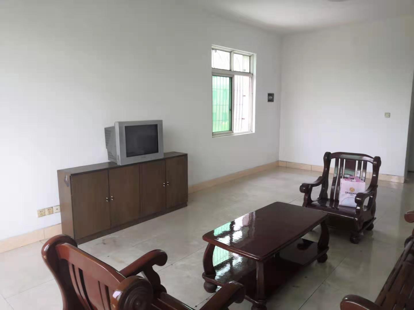 晨光小区 3室2厅1卫 1500.0元/月 晨光小区 3室2厅1卫 1500.0元/月室内图