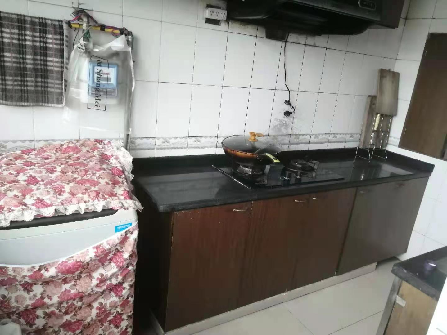 荷叶一村 2室1厅1卫 1000.0元/月 荷叶一村 2室1厅1卫 1000.0元/月室内图