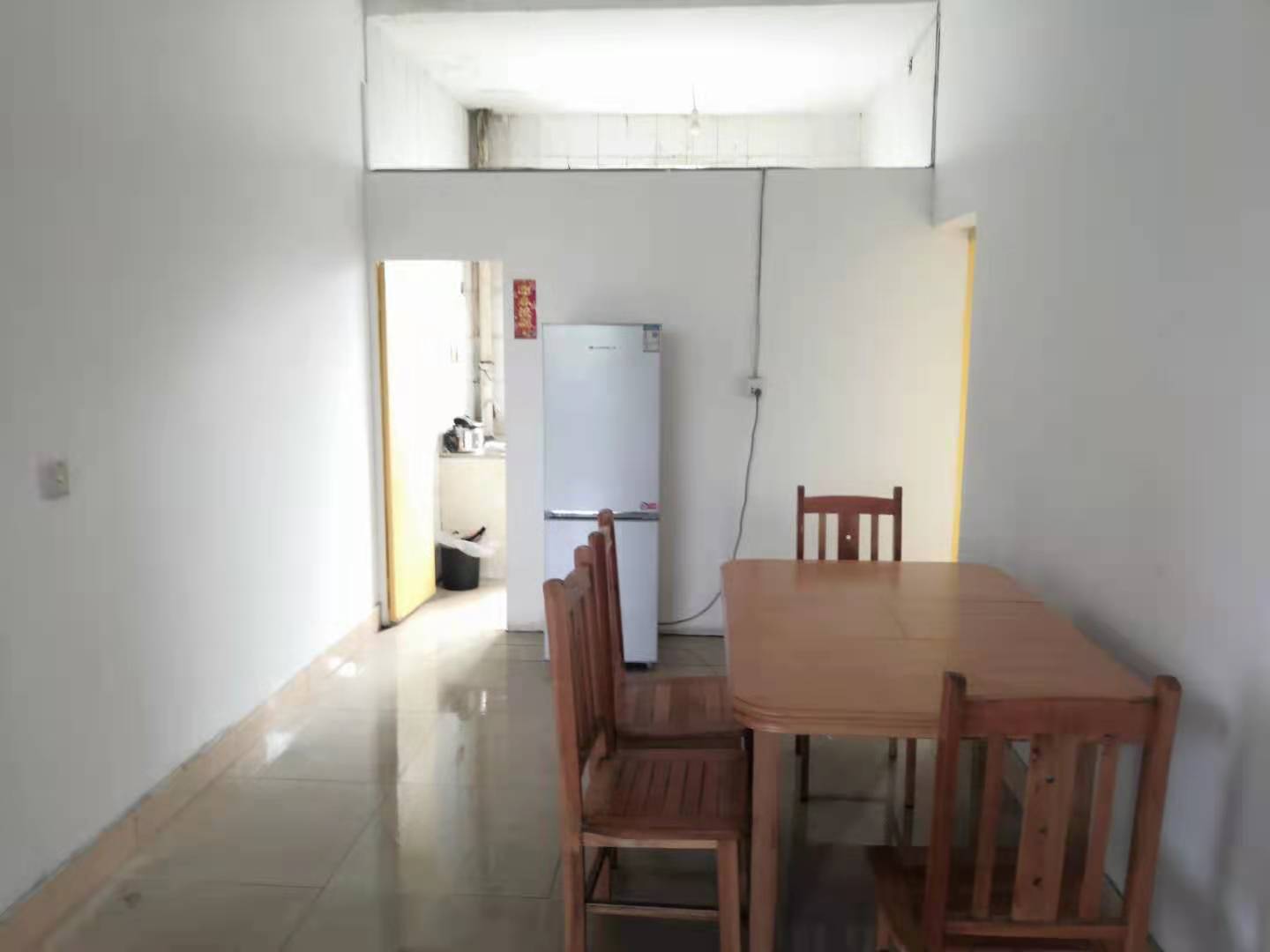 晨光小区 3室2厅1卫 1500.0元/月 晨光小区 3室2厅1卫 1500.0元/月室内图