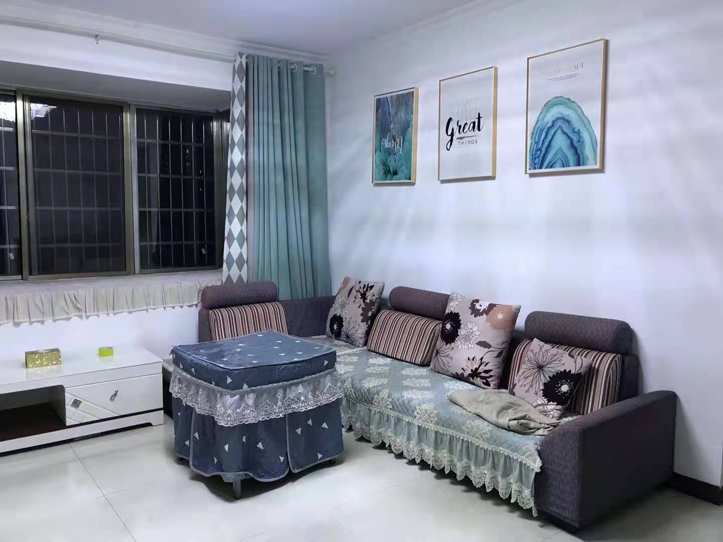 香格里拉 2室1厅1卫 1900.0元/月 香格里拉 2室1厅1卫 1900.0元/月室内图