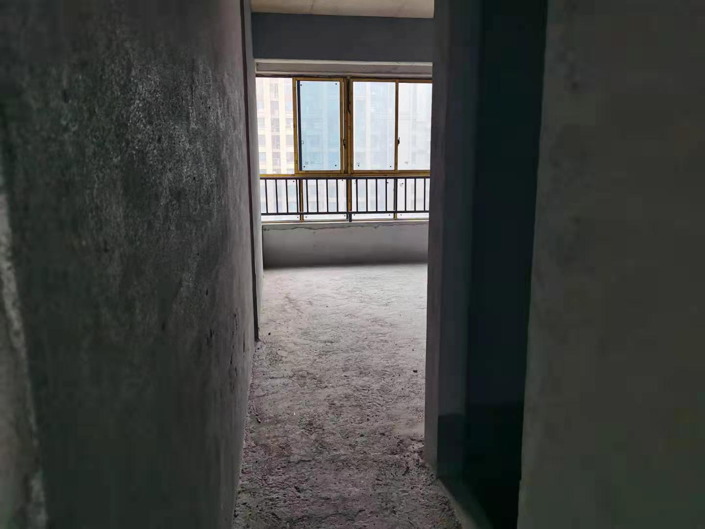 铂金汉宫  3室2厅2卫    91.8万 铂金汉宫  3室2厅2卫    91.8万客厅