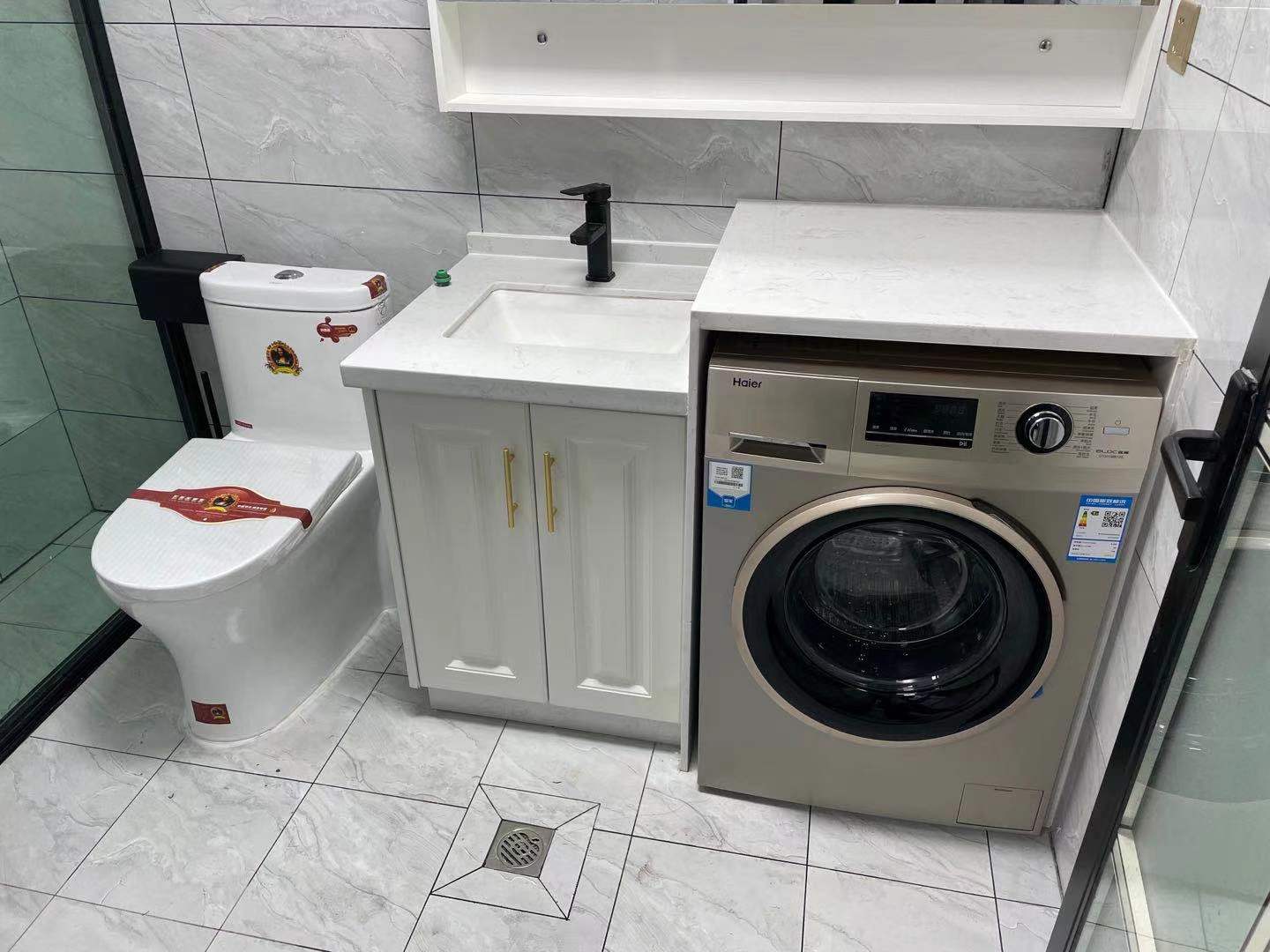 雄森国际  1室1厅1卫    1700.0元/月 雄森国际  1室1厅1卫    1700.0元/月室内图