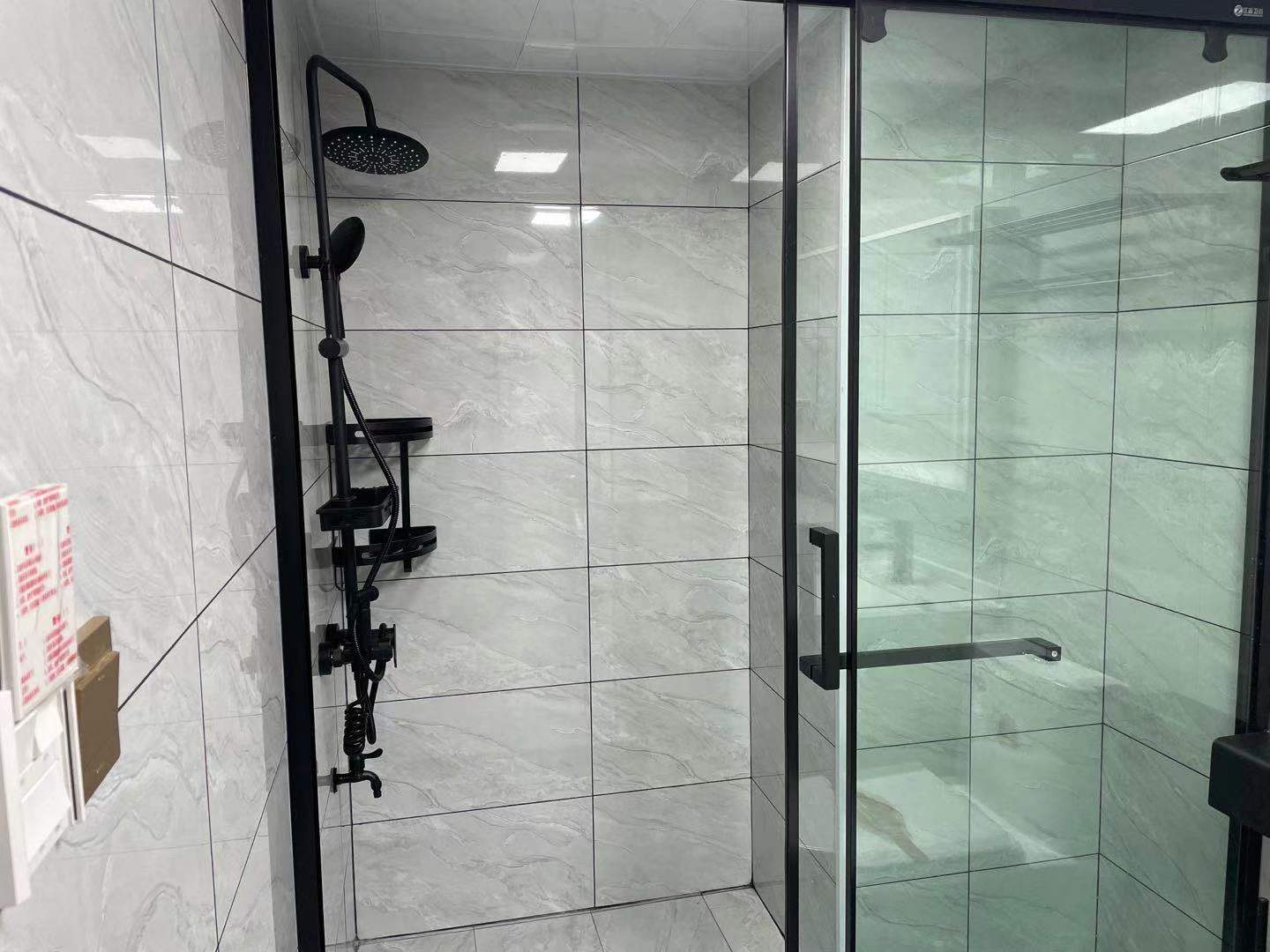 雄森国际  1室1厅1卫    1700.0元/月 雄森国际  1室1厅1卫    1700.0元/月室内图