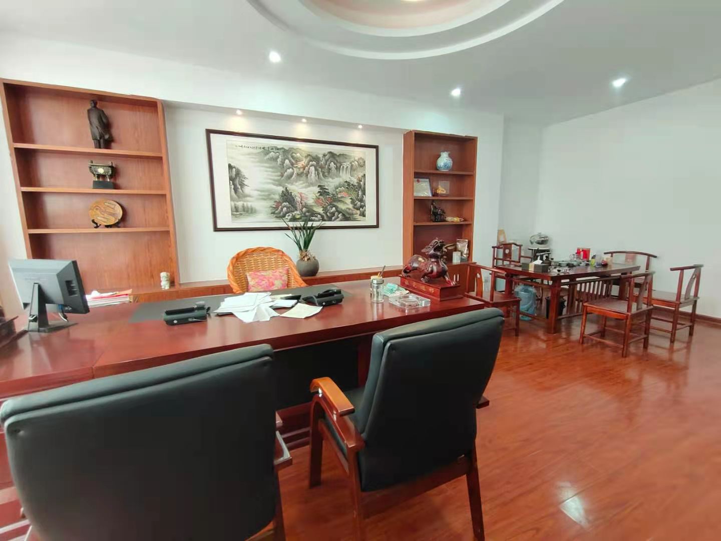 怡馨花地 3室2厅1卫 6000.0元/月 怡馨花地 3室2厅1卫 6000.0元/月室内图