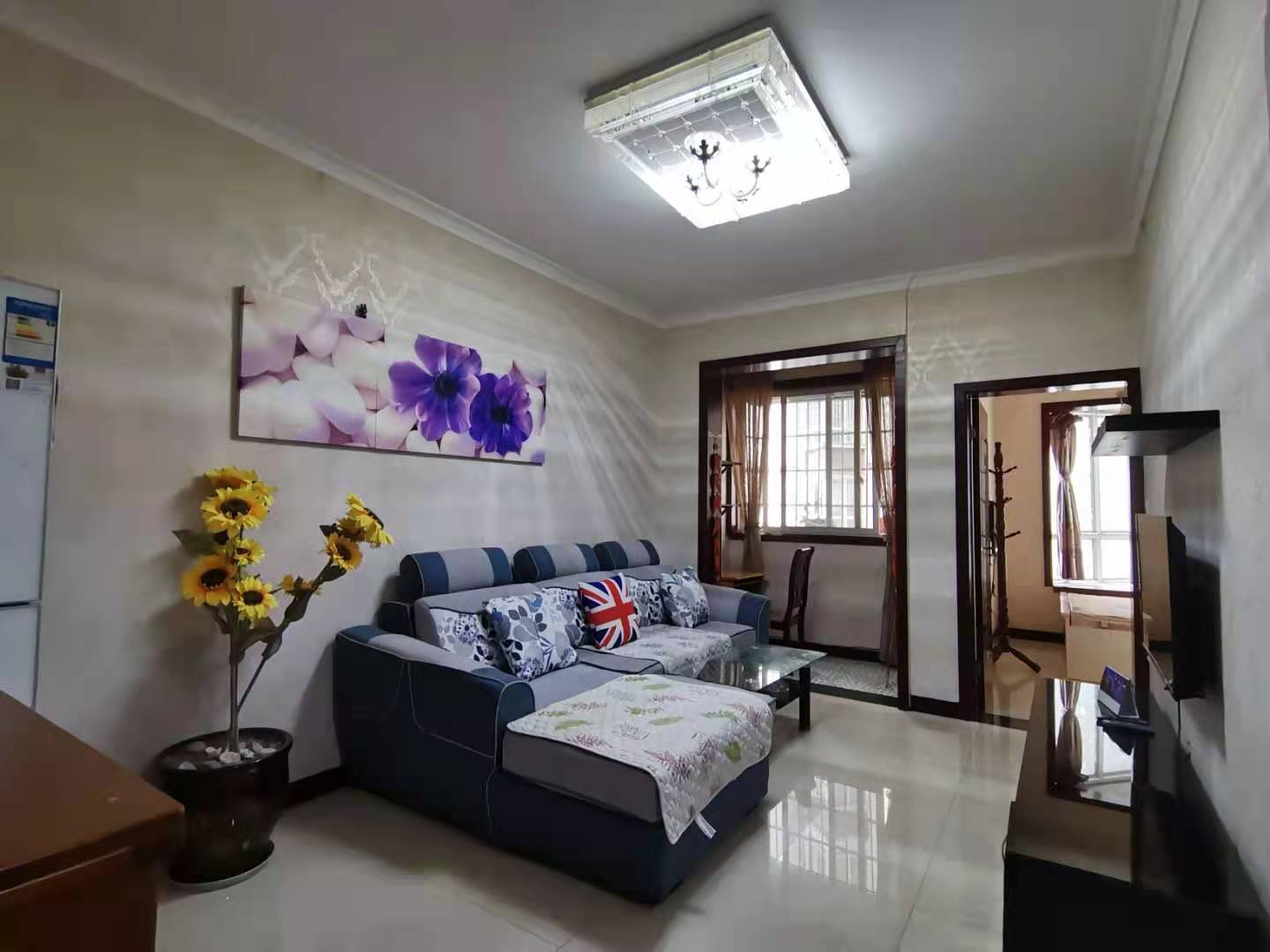 南湖锦苑 1室1厅1卫 1700.0元/月 南湖锦苑 1室1厅1卫 1700.0元/月室内图