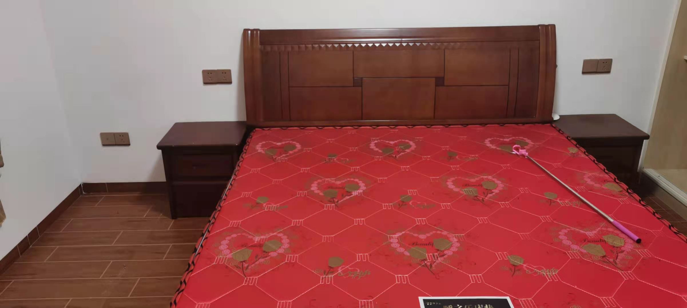 长湖小区 1室1厅1卫 1000.0元/月 长湖小区 1室1厅1卫 1000.0元/月小区图