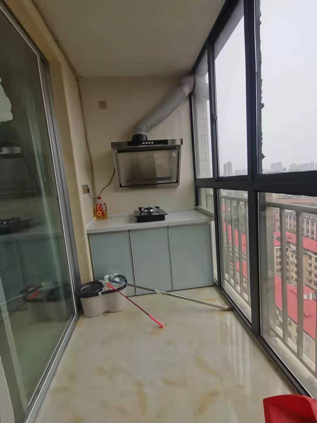 宇元万向城  1室1厅1卫    1500.0元/月 宇元万向城  1室1厅1卫    1500.0元/月室内图