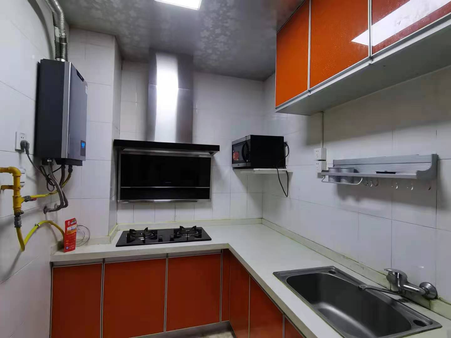 南湖锦苑 1室1厅1卫 1700.0元/月 南湖锦苑 1室1厅1卫 1700.0元/月室内图