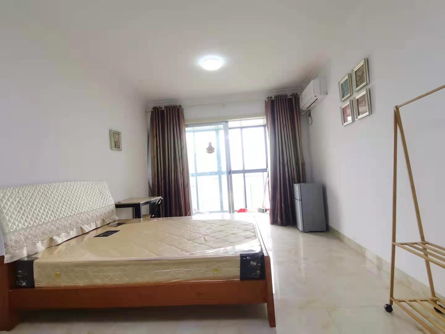 宇元万向城  1室1厅1卫    1500.0元/月 宇元万向城  1室1厅1卫    1500.0元/月室内图