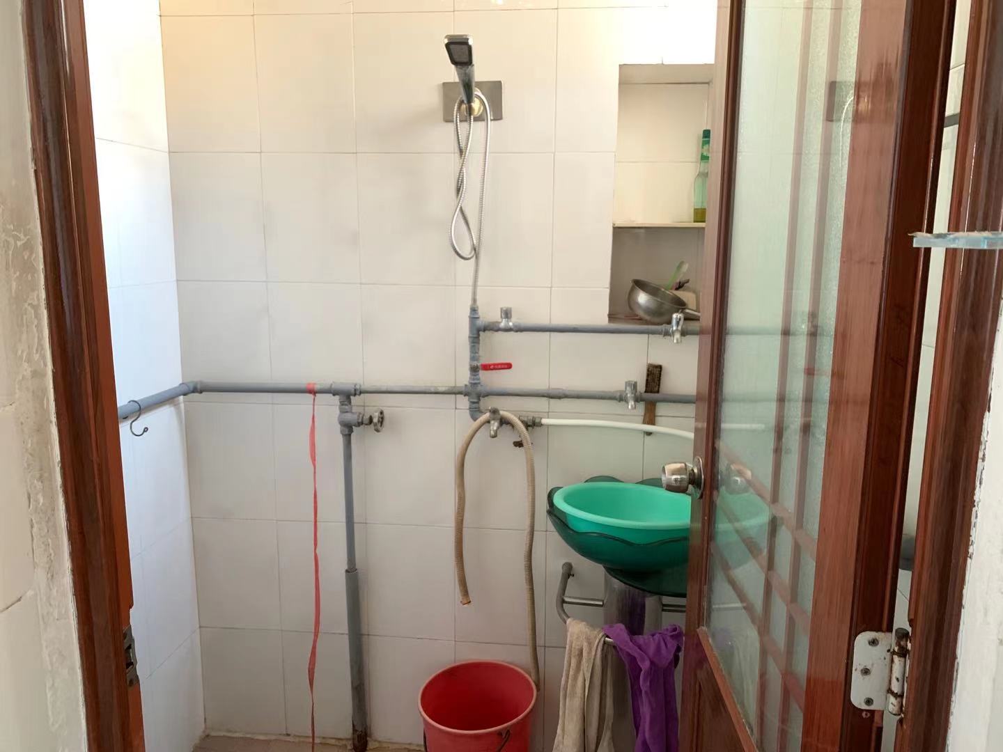 板塘铺轻机厂 2室1厅1卫 800.0元/月 板塘铺轻机厂 2室1厅1卫 800.0元/月室内图