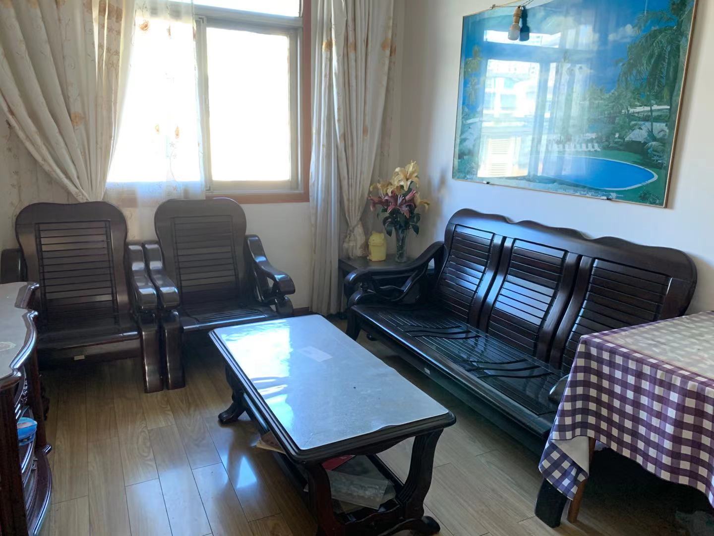 板塘铺轻机厂 2室1厅1卫 800.0元/月 板塘铺轻机厂 2室1厅1卫 800.0元/月室内图