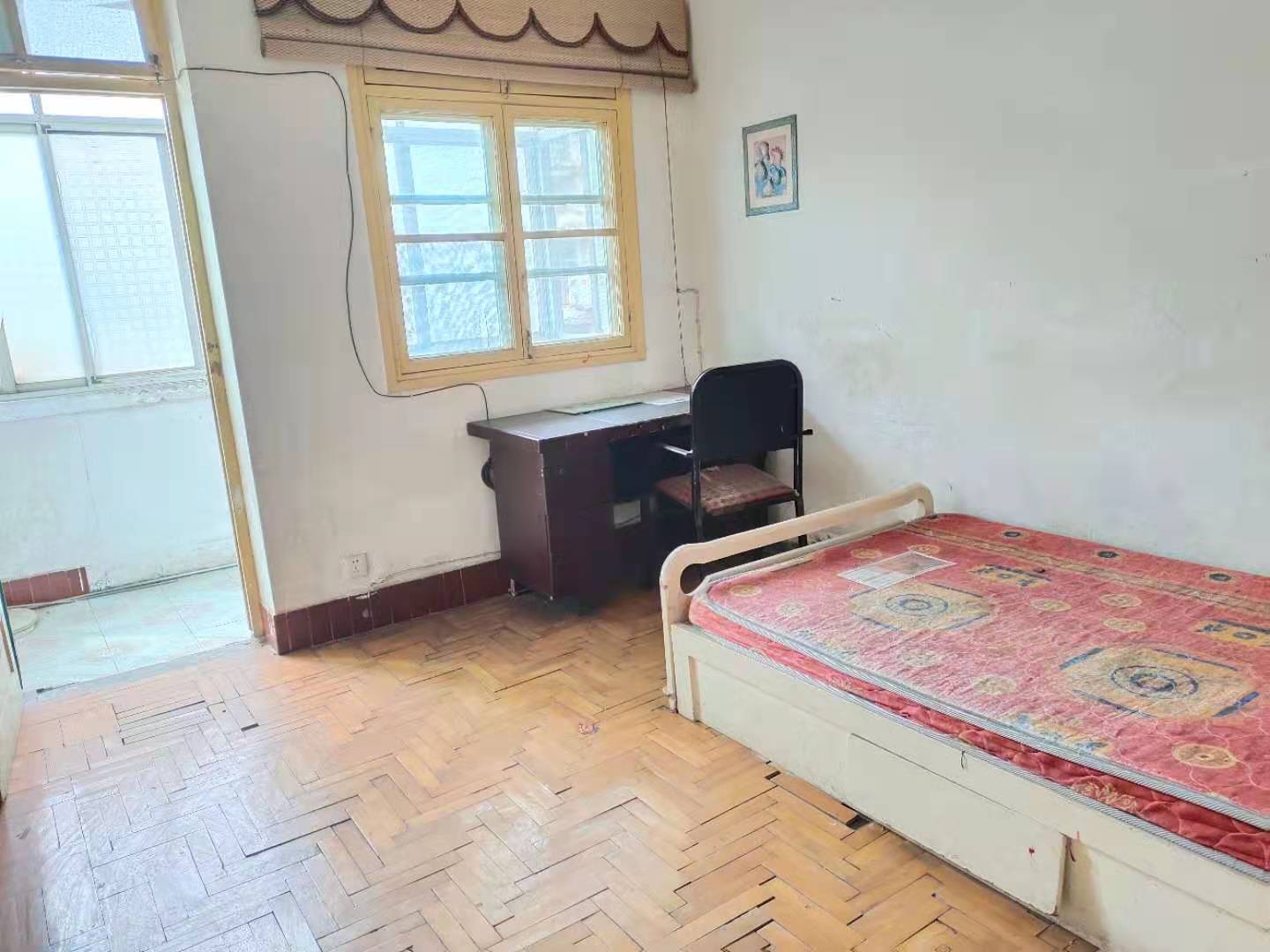 化工学校单位房 3室2厅1卫 800.0元/月 化工学校单位房 3室2厅1卫 800.0元/月室内图