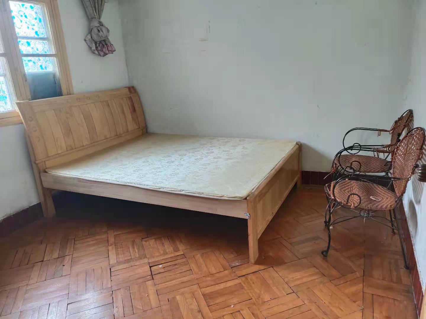 化工学校单位房 3室2厅1卫 800.0元/月 化工学校单位房 3室2厅1卫 800.0元/月室内图