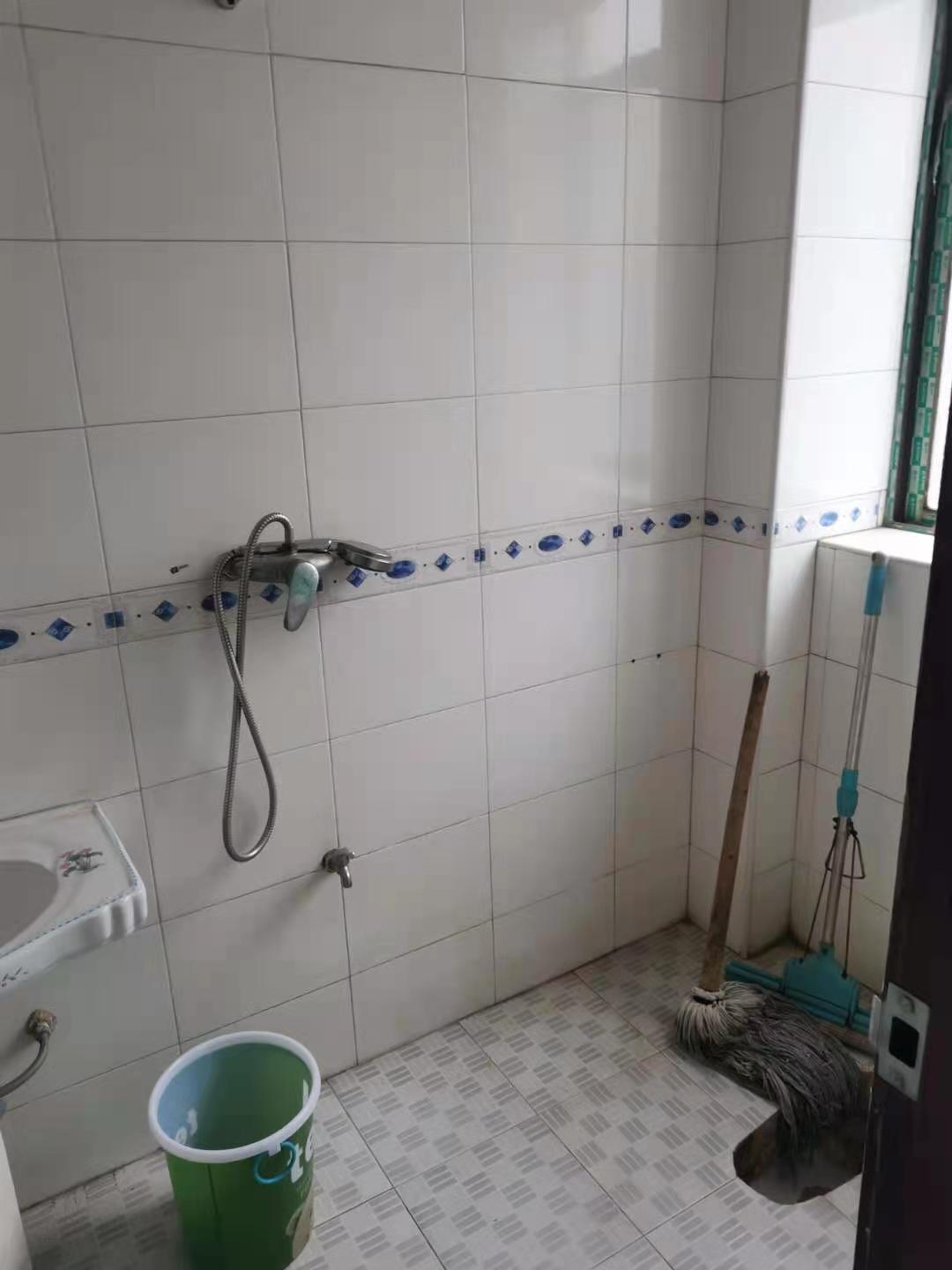 羊舞岭小区 2室1厅1卫 700.0元/月 羊舞岭小区 2室1厅1卫 700.0元/月户型图