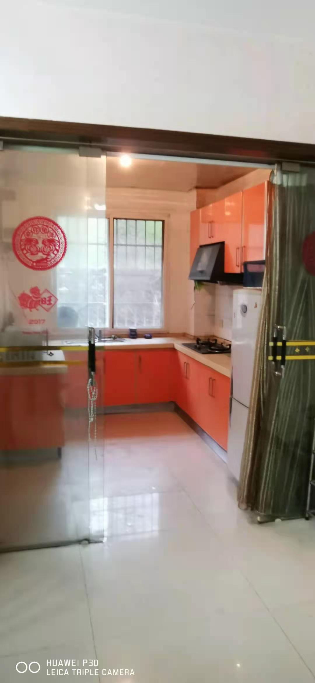 煤机小区 3室2厅2卫 2000.0元/月 煤机小区 3室2厅2卫 2000.0元/月室内图