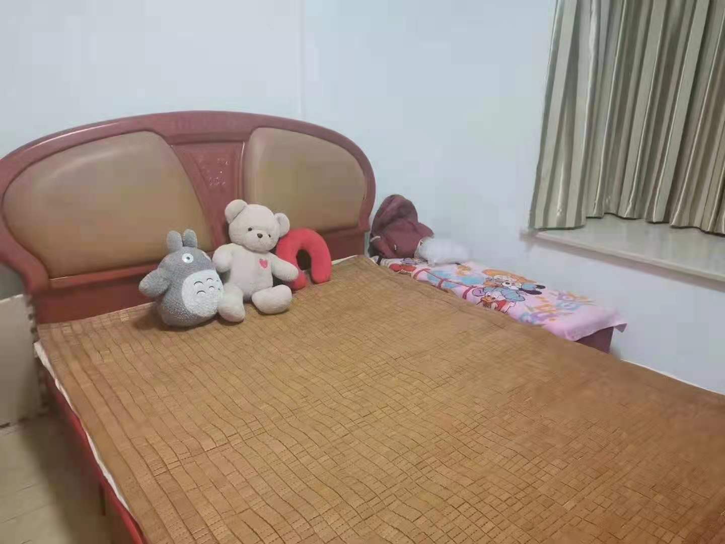 天泰喜梅小区  3室2厅1卫    85.0万 天泰喜梅小区  3室2厅1卫    85.0万客厅