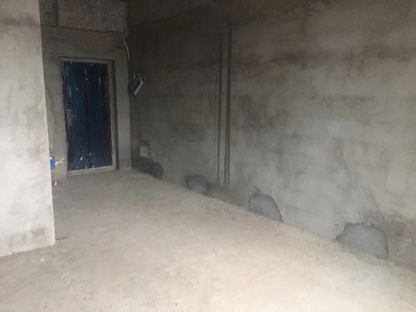 云顶上品  1室1厅1卫    25.8万 云顶上品  1室1厅1卫    25.8万客厅