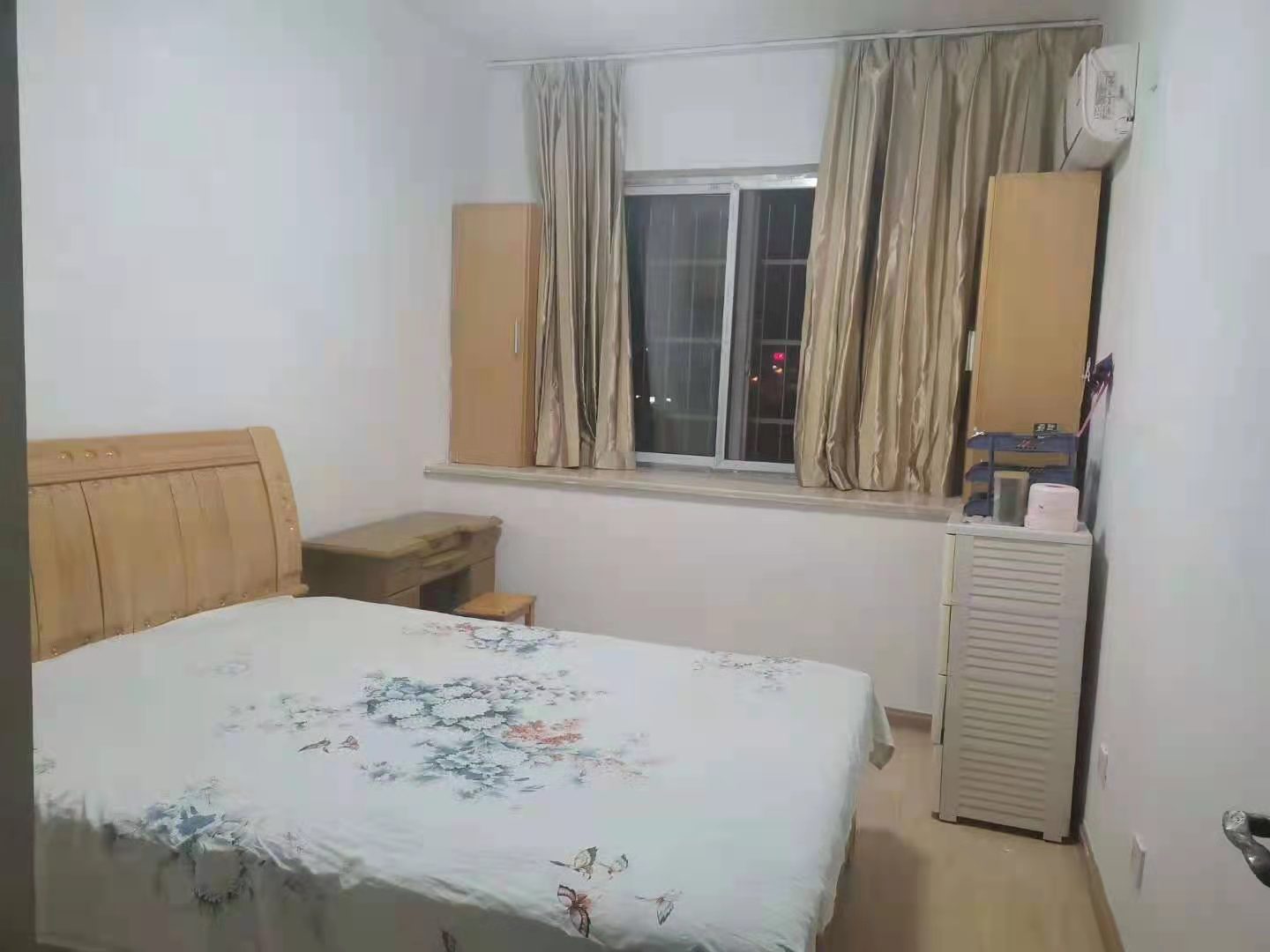 天泰喜梅小区  3室2厅1卫    85.0万 天泰喜梅小区  3室2厅1卫    85.0万客厅