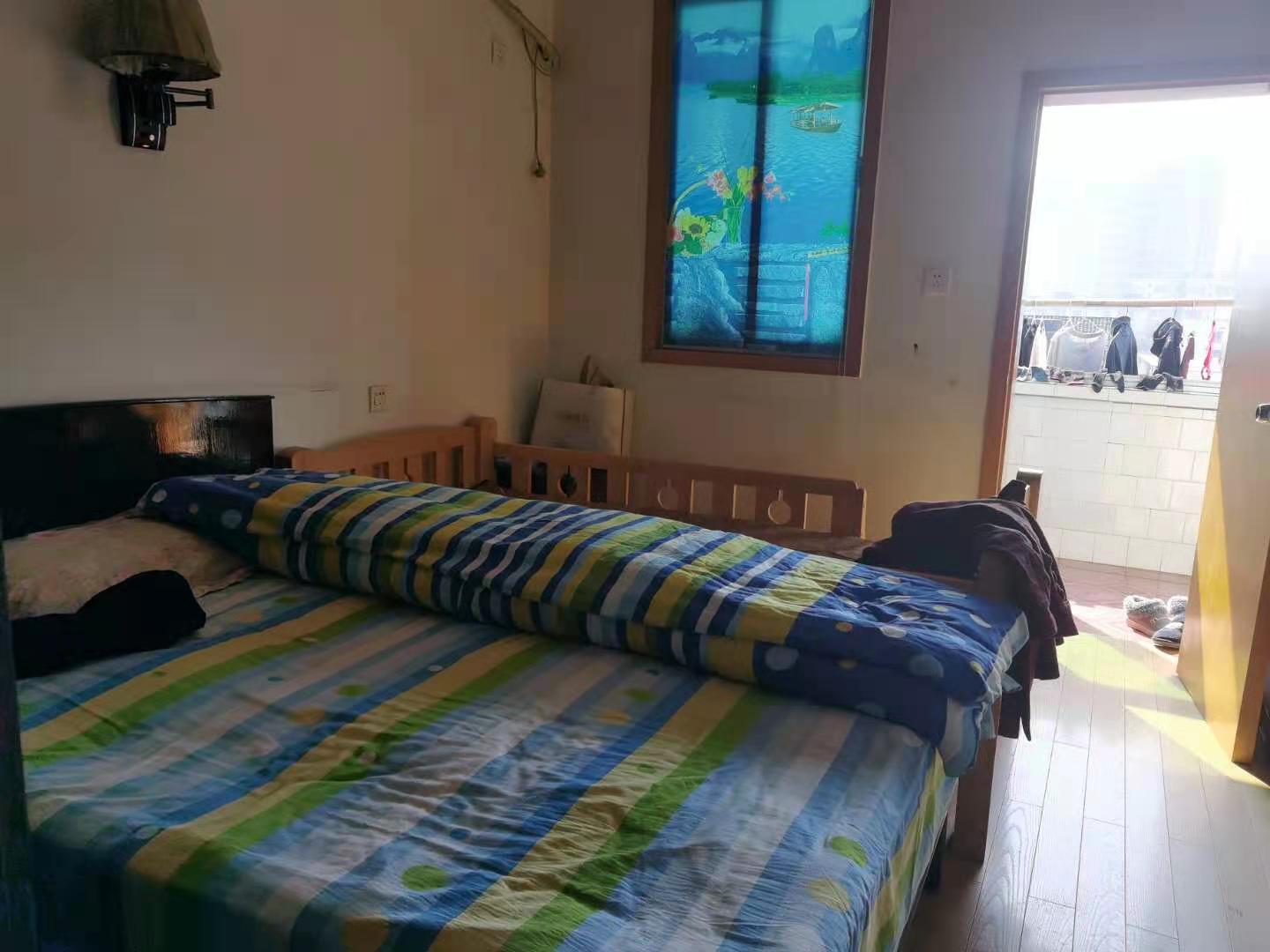 益阳师范家属区 3室2厅1卫 52.0万 益阳师范家属区 3室2厅1卫 52.0万客厅