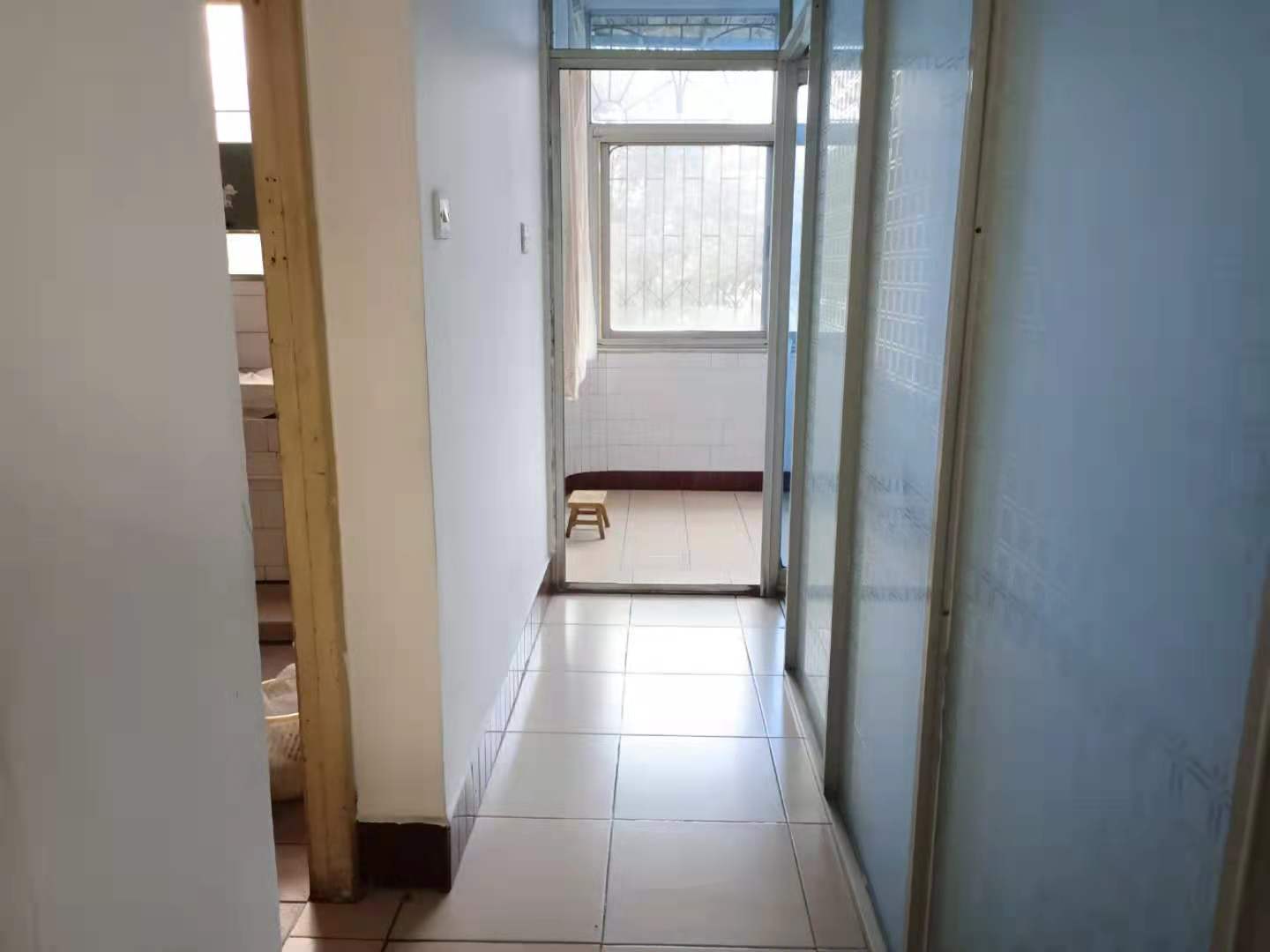 新华东路散盘 2室2厅1卫 1100.0元/月 新华东路散盘 2室2厅1卫 1100.0元/月小区图