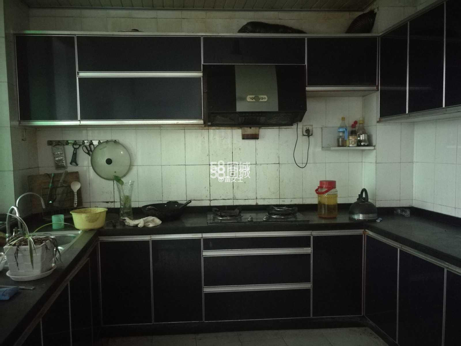 中房东方嘉园 3室2厅2卫 1600.0元/月 中房东方嘉园 3室2厅2卫 1600.0元/月室内图