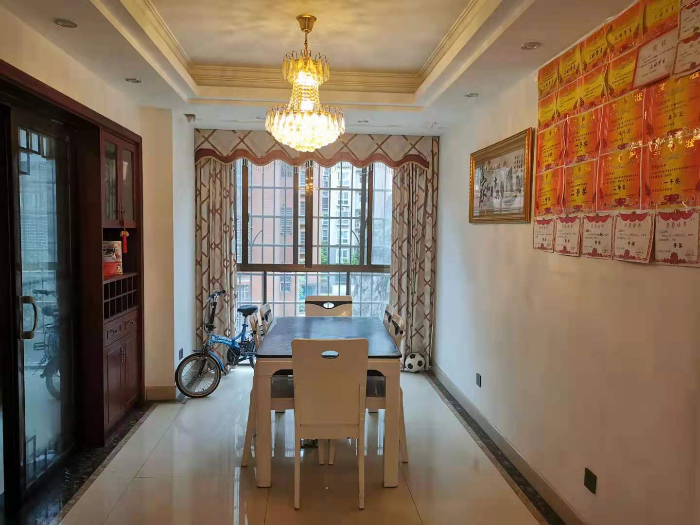 山水名苑  3室2厅2卫    83.0万 山水名苑  3室2厅2卫    83.0万客厅