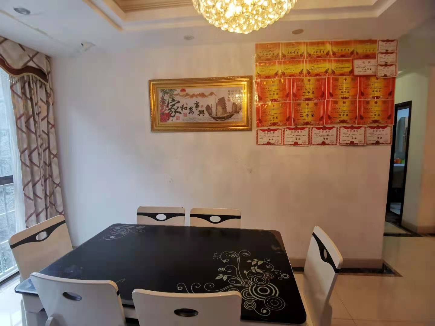 山水名苑  3室2厅2卫    83.0万 山水名苑  3室2厅2卫    83.0万客厅