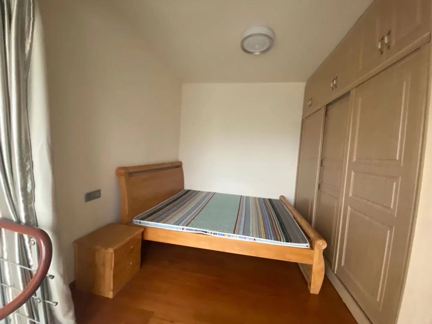 南湖半岛 2室1厅1卫 2100.0元/月 南湖半岛 2室1厅1卫 2100.0元/月室内图