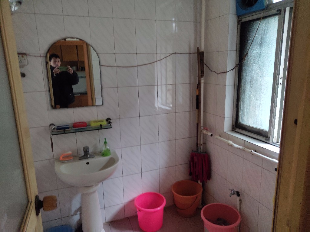 锦云综合楼 3室2厅1卫 1000.0元/月 锦云综合楼 3室2厅1卫 1000.0元/月室内图