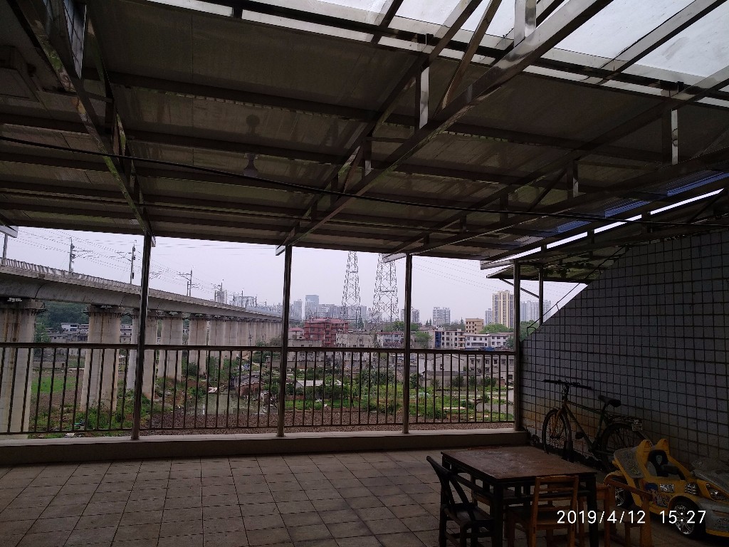 汽车城 4室2厅3卫 2800.0元/月 汽车城 4室2厅3卫 2800.0元/月室内图