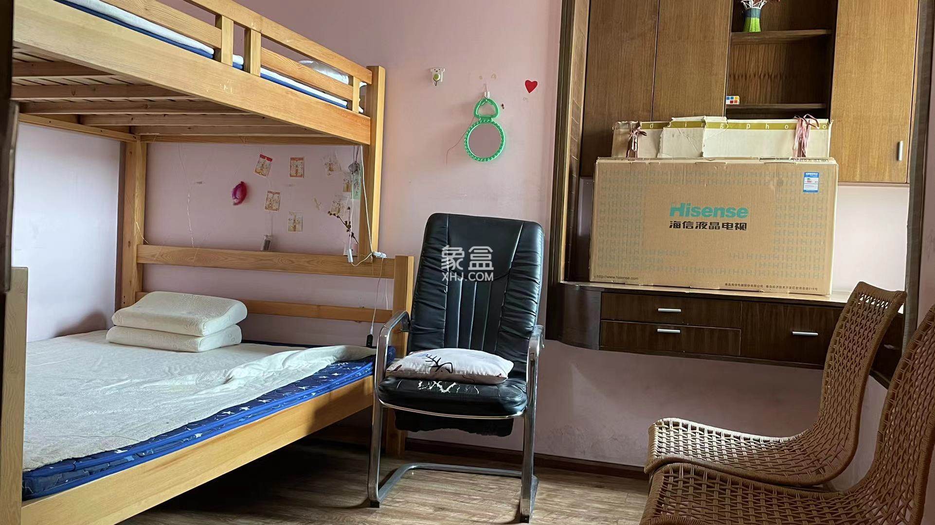 齐力碧水湾  2室2厅1卫    245.0万