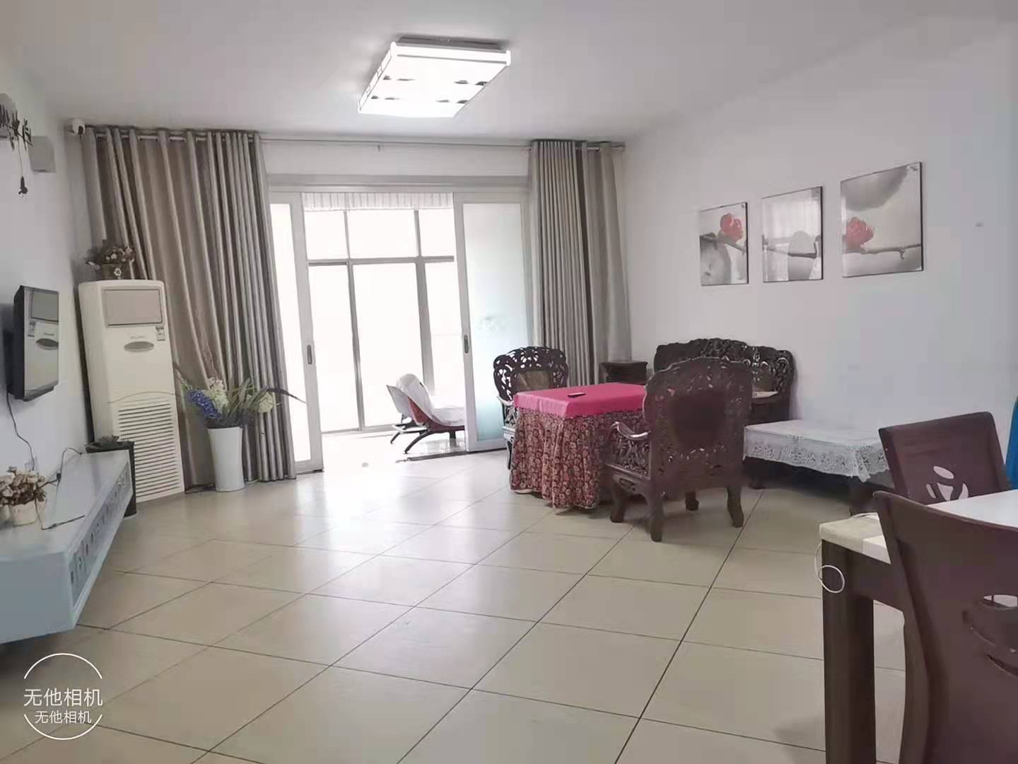 湘中园  3室2厅2卫    88.8万 湘中园  3室2厅2卫    88.8万客厅