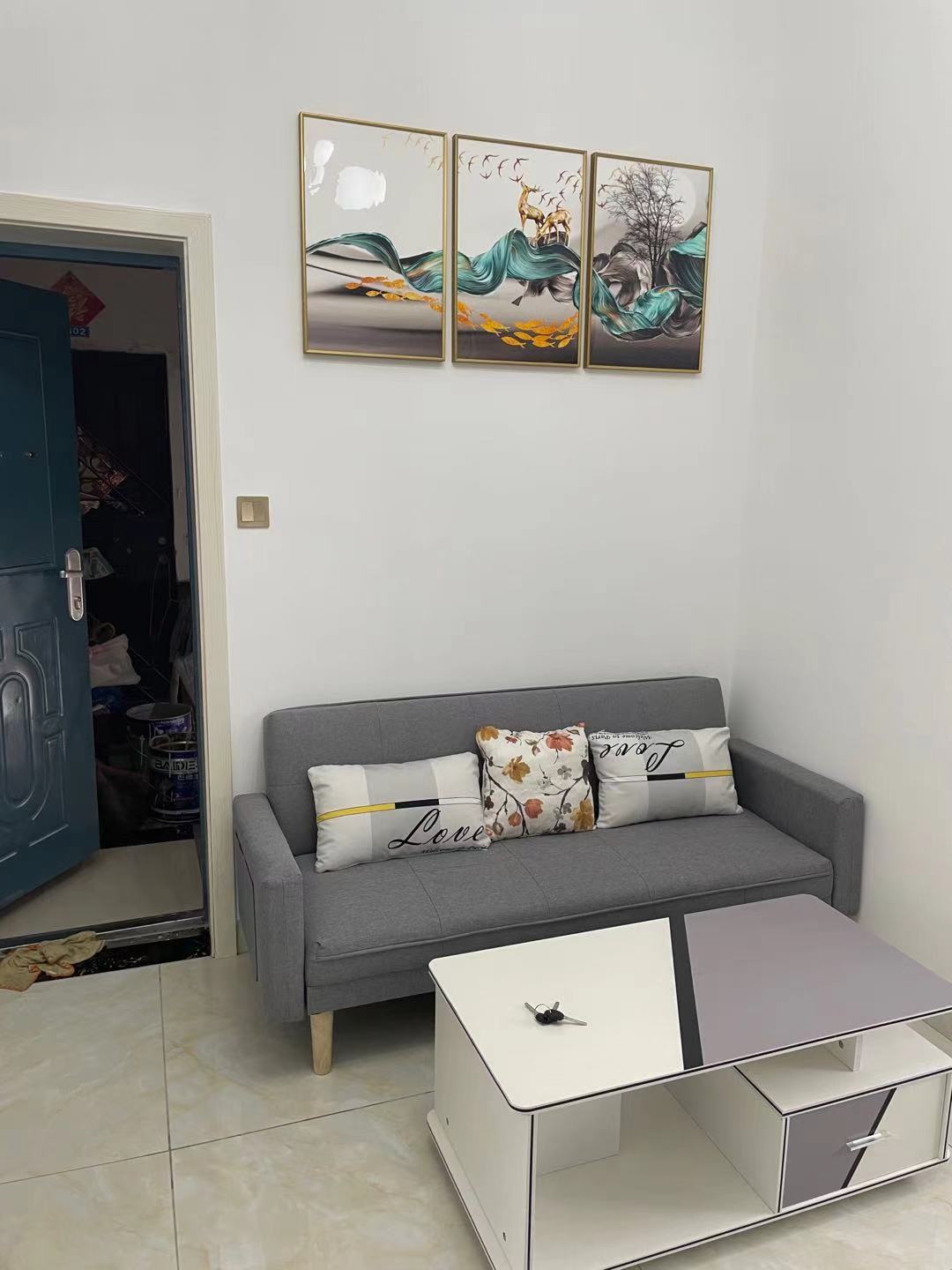 滨湖柴油机厂家属楼 3室2厅1卫 28.8万 滨湖柴油机厂家属楼 3室2厅1卫 28.8万客厅