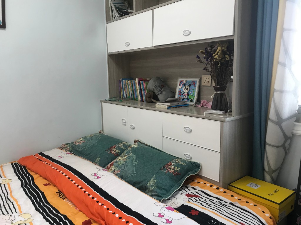 祥泰华园  3室2厅1卫    68.0万 祥泰华园  3室2厅1卫    68.0万卧室