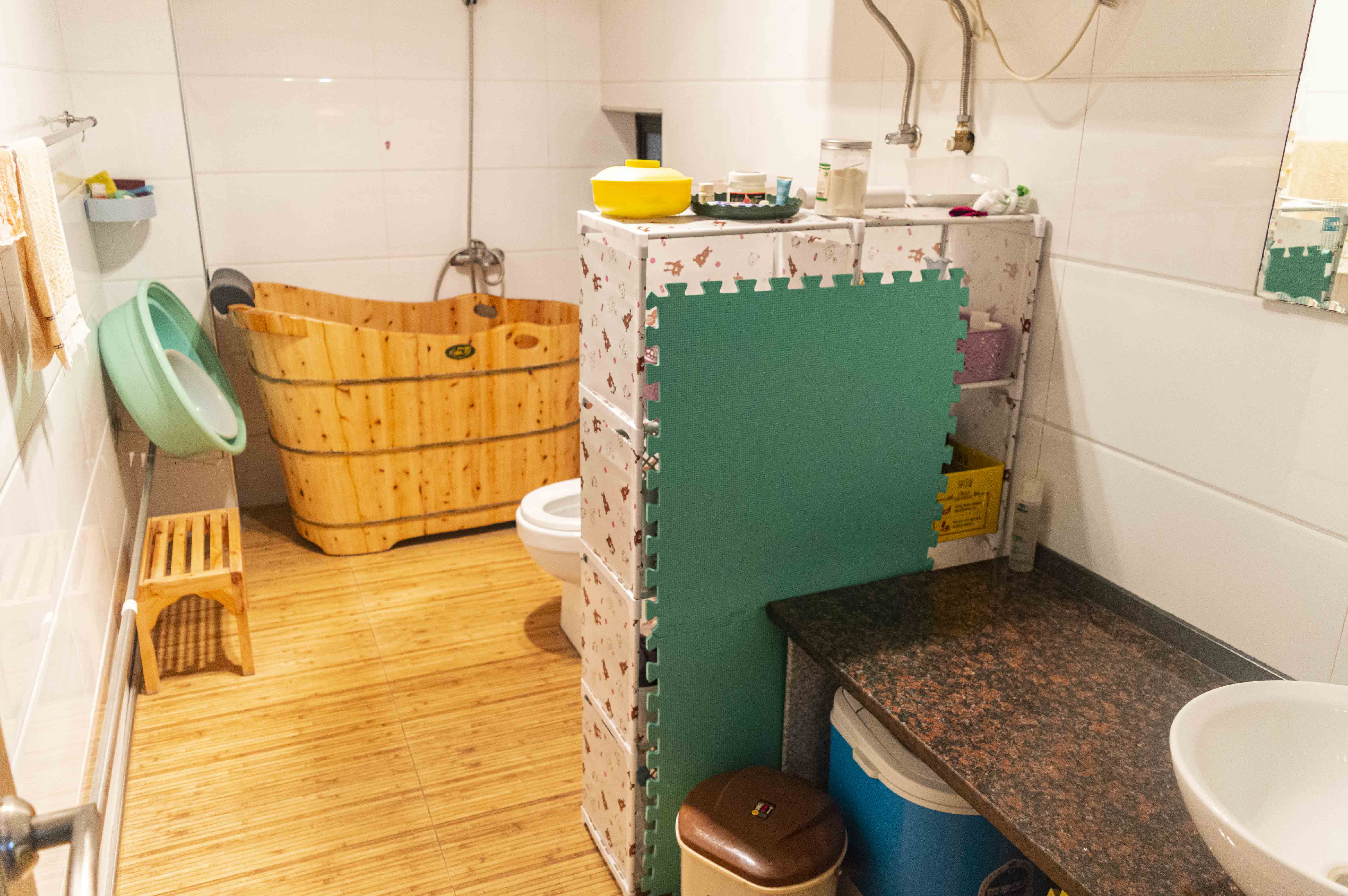 上城世家  7室2厅3卫    132.0万卫生间