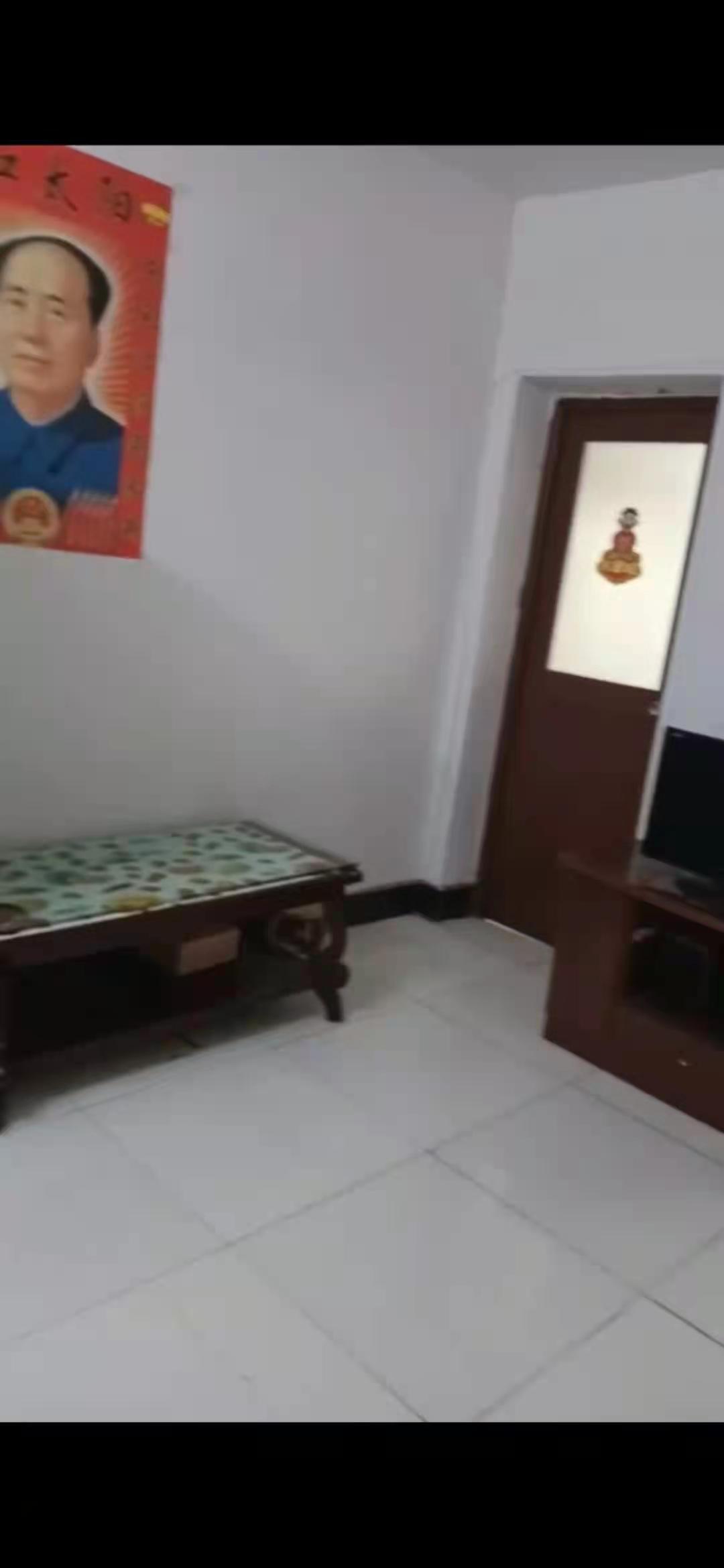 梓园社区(麻纺厂宿舍)  2室2厅1卫    450.0元/月 梓园社区(麻纺厂宿舍)  2室2厅1卫    450.0元/月室内图