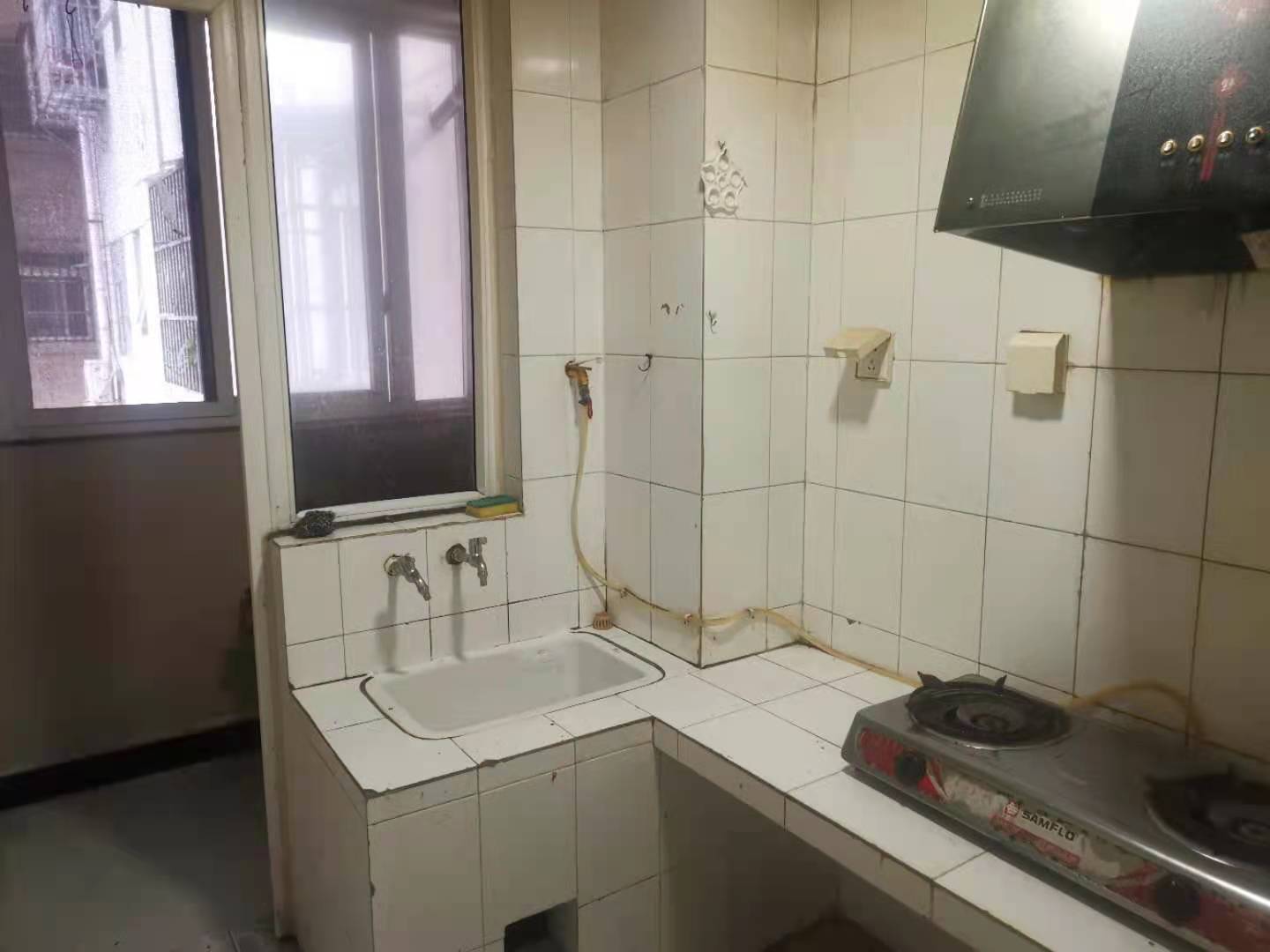 南湖锦苑 2室1厅1卫 1900.0元/月 南湖锦苑 2室1厅1卫 1900.0元/月室内图