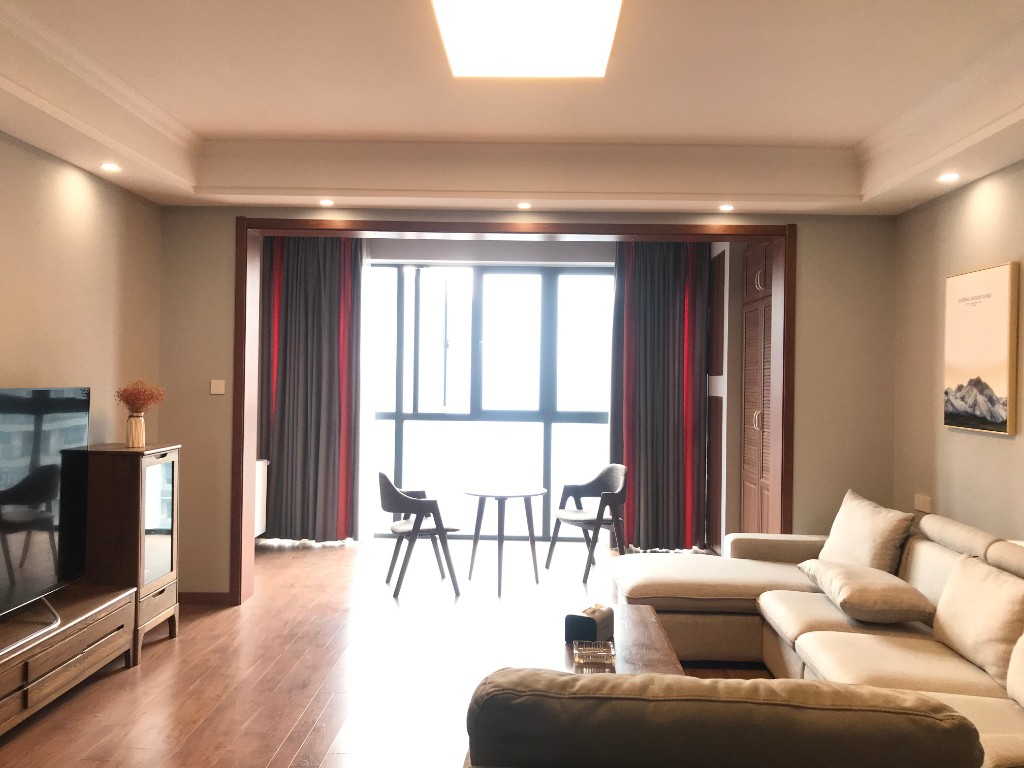 大同沁园  4室2厅2卫    131.8万 大同沁园  4室2厅2卫    131.8万