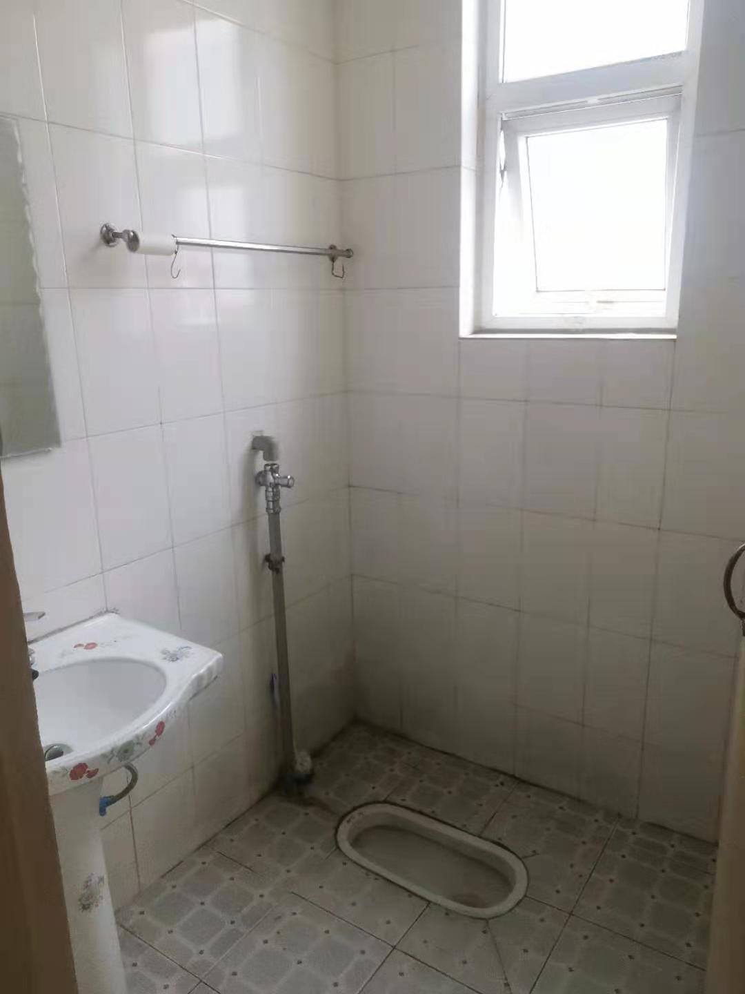 南湖锦苑 2室1厅1卫 1900.0元/月 南湖锦苑 2室1厅1卫 1900.0元/月室内图