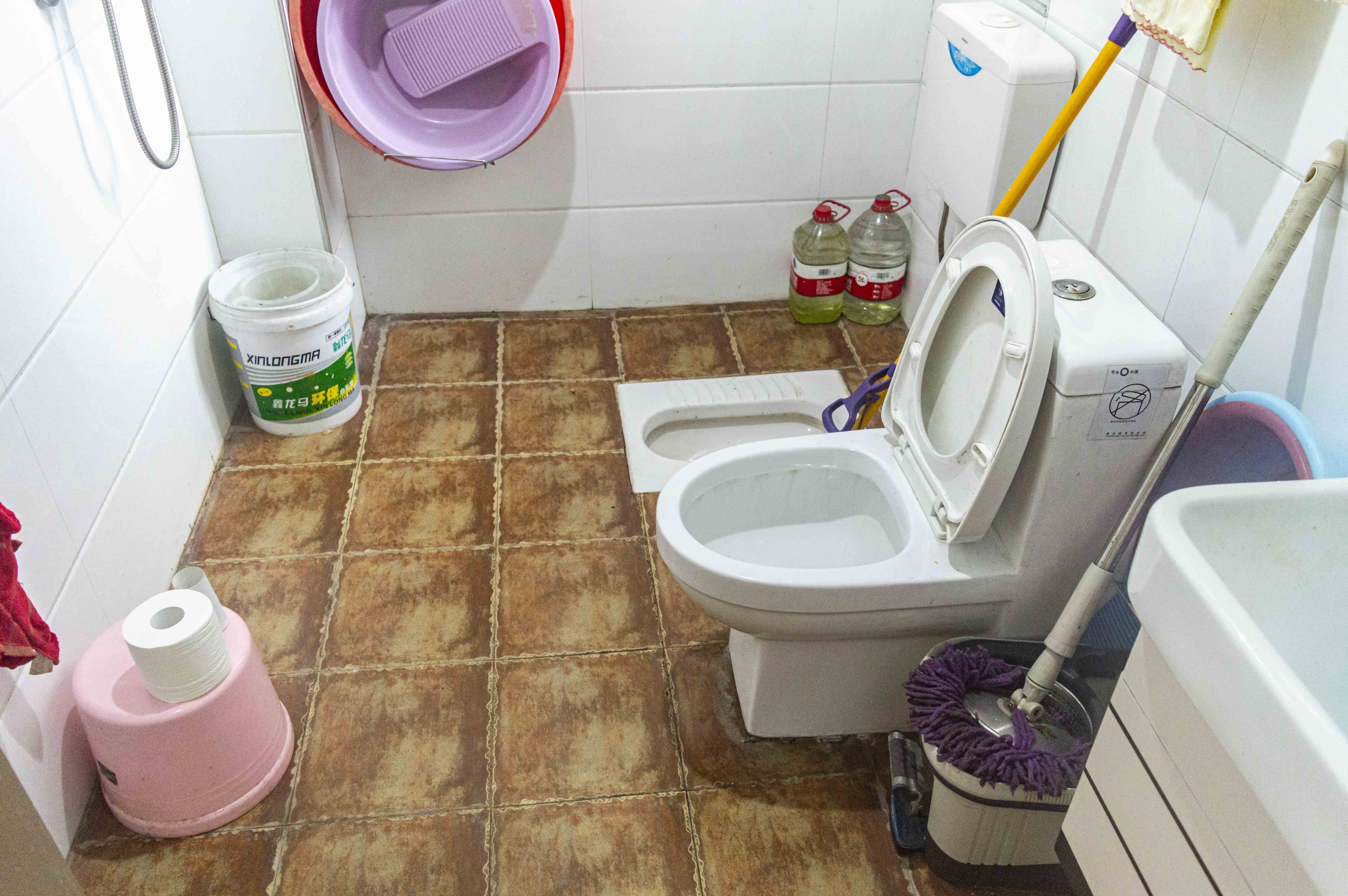 上城世家  7室2厅3卫    132.0万客厅